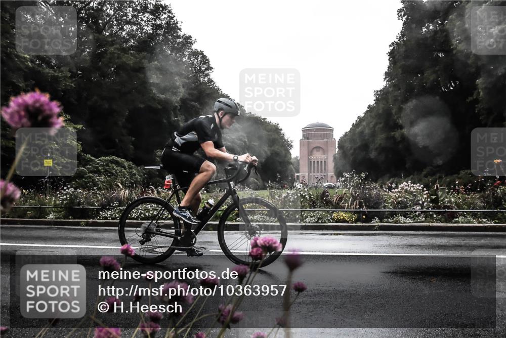 13.09.2026 - Stadtparktriathlon H.Heesch http://msf.ph/oto/10363957 13.09.2026 12:32:39 Radfahren 1016, 1166 meine-sportfotos.de