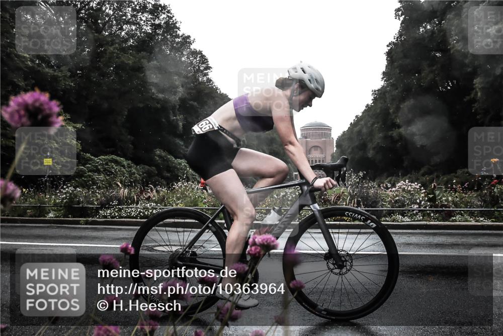 13.09.2026 - Stadtparktriathlon H.Heesch http://msf.ph/oto/10363964 13.09.2026 12:32:40 Radfahren 1016, 1107, 1166 meine-sportfotos.de