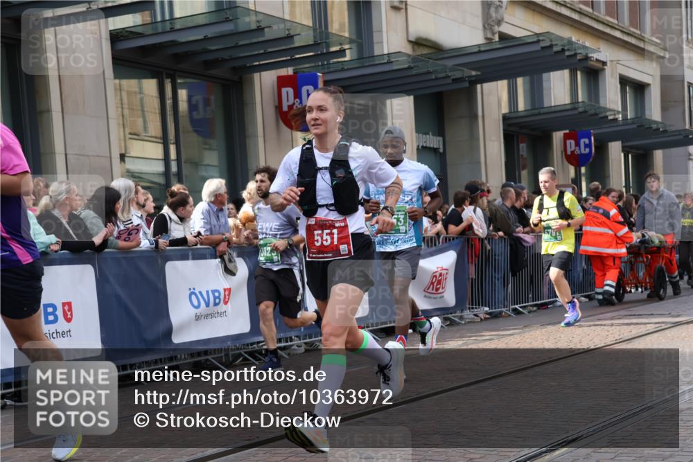 13.09.2026 - 21. swb-Marathon Bremen Strokosch-Dieckow http://msf.ph/oto/10363972 13.09.2026 13:37:02 Ziel 270, 391, 448, 869, 1180, 1854, 1991, 2531, 3323, 3333, 3627, 3732, 3823, 3894, 4628, 4932, 4947, 5388, 5547, 5577, 5612, 5738, 5791, 6046, 6629, 6904, 6947, 6961, 7006, 7074, 7571, 8268, 8439, 8443, 8458, 8553, 8674, 8748, 8753, 9140, 9317, 9701, 10106, 13077, 551, 813, 843, 950, 1285, 1641, 1849, 1936, 1991, 2241, 2275, 2930, 3122, 3541, 3635, 3787, 3874, 3909, 3998, 4261, 4410, 4448, 5236, 5355, 6056, 6269, 6408, 6431, 6629, 6961, 7046 meine-sportfotos.de