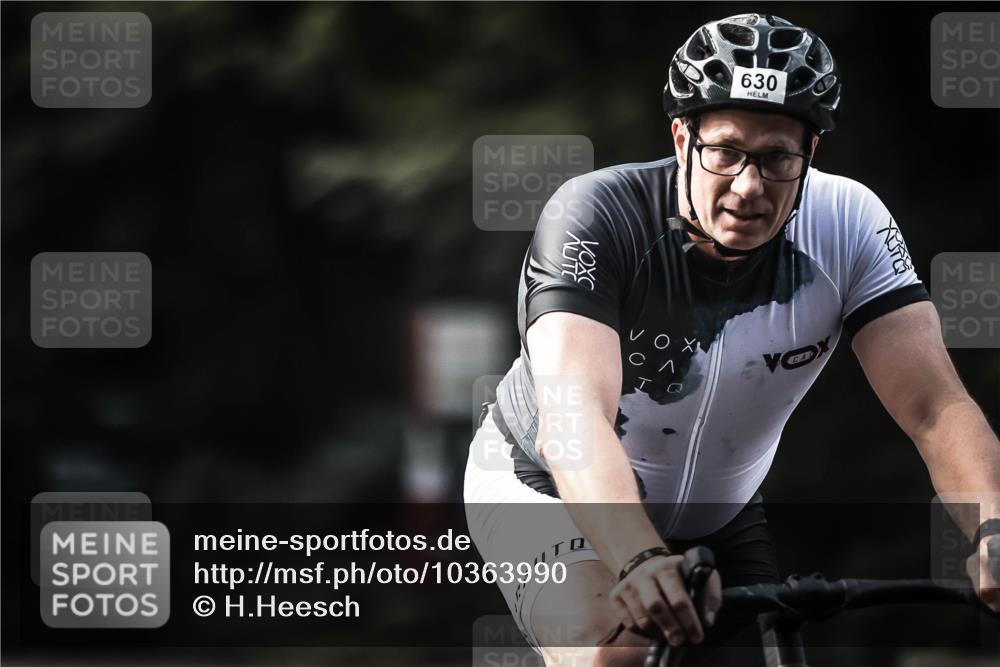 13.09.2026 - Stadtparktriathlon H.Heesch http://msf.ph/oto/10363990 13.09.2026 11:20:52 Radfahren 602, 618, 630, 635, 665, 668, 686, 806 meine-sportfotos.de