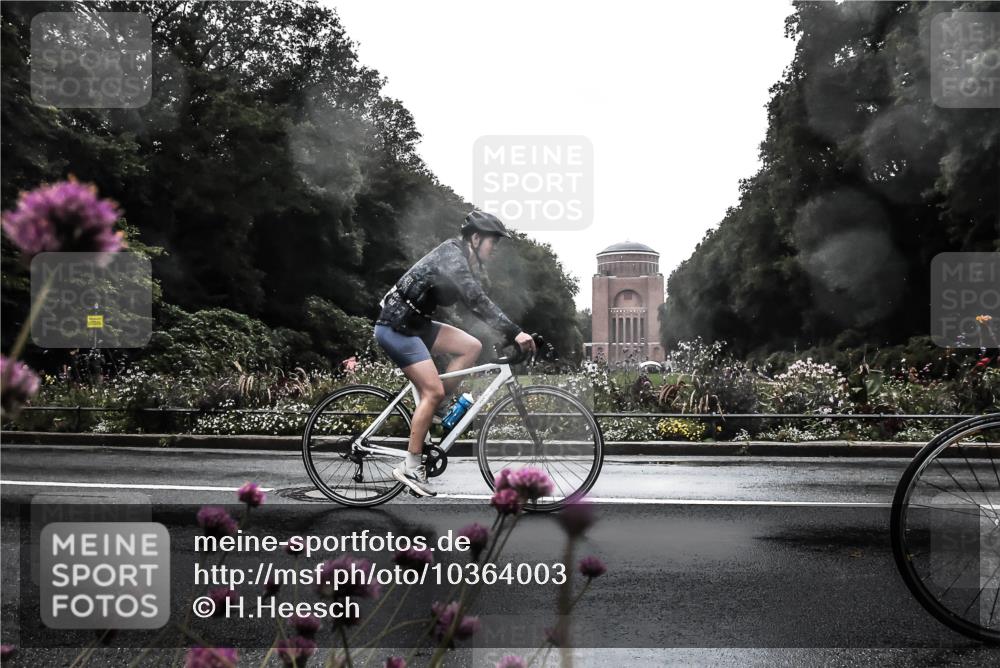 13.09.2026 - Stadtparktriathlon H.Heesch http://msf.ph/oto/10364003 13.09.2026 12:33:11 Radfahren 995, 1079, 1119, 1188 meine-sportfotos.de