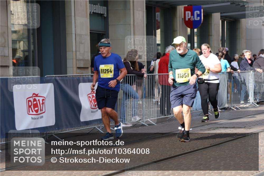 13.09.2026 - 21. swb-Marathon Bremen Strokosch-Dieckow http://msf.ph/oto/10364008 13.09.2026 11:26:37 Ziel 10573, 11254, 11851, 12377, 12408, 10667, 11538 meine-sportfotos.de