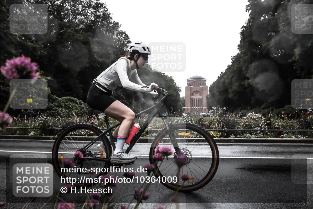 13.09.2026 - Stadtparktriathlon H.Heesch http://msf.ph/oto/10364009 13.09.2026 12:33:12 Radfahren 995, 1079, 1119, 1188 meine-sportfotos.de