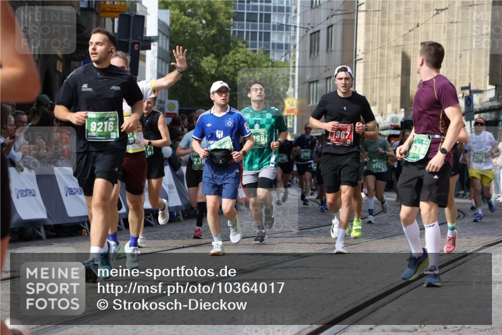 13.09.2026 - 21. swb-Marathon Bremen Strokosch-Dieckow http://msf.ph/oto/10364017 13.09.2026 13:35:04 Ziel 1210, 1395, 1871, 1967, 2525, 2561, 2755, 2831, 3052, 3058, 3181, 3353, 3380, 3388, 3765, 3842, 4537, 5378, 5415, 5488, 5684, 5694, 5760, 6085, 6128, 6168, 6244, 7443, 7462, 7833, 8155, 8182, 8453, 8493, 8552, 8683, 9038, 9751, 9788, 9820, 13180, 536, 2003, 2366, 2492, 2625, 3063, 3311, 3916, 4635, 4985, 5016, 6320, 6391, 6750, 7657, 7703, 7998, 8300, 8328, 9017, 9216, 9526, 9527 meine-sportfotos.de