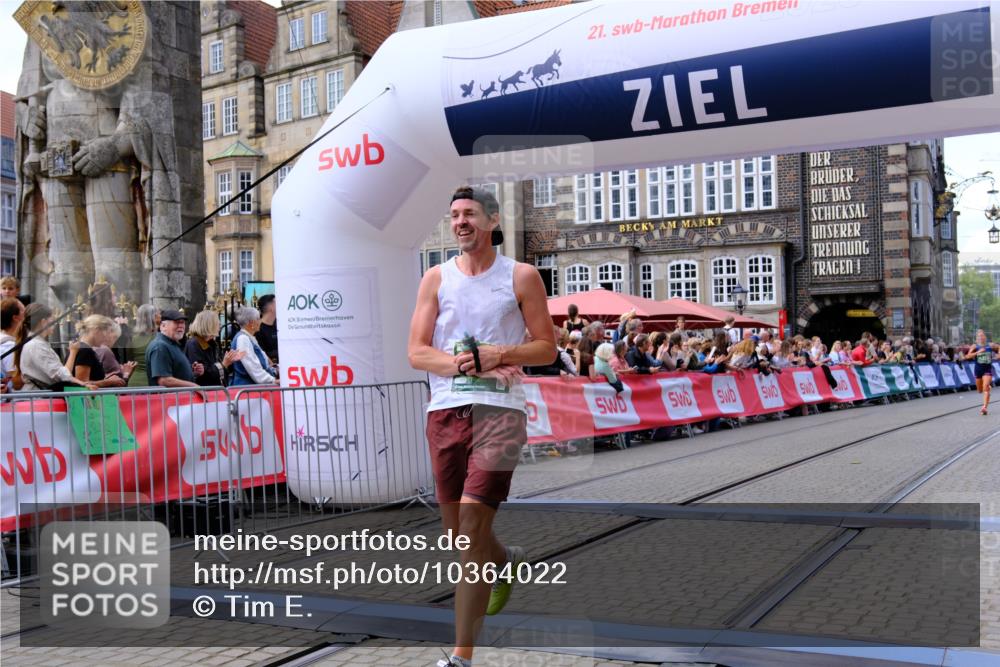 13.09.2026 - 21. swb-Marathon Bremen Tim E. http://msf.ph/oto/10364022 13.09.2026 13:01:35 Ziel 1411, 1619, 3019, 4328, 5663, 5996 meine-sportfotos.de