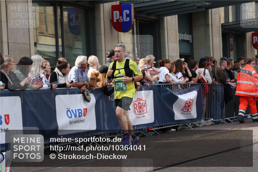 13.09.2026 - 21. swb-Marathon Bremen Strokosch-Dieckow http://msf.ph/oto/10364041 13.09.2026 13:37:04 Ziel 270, 391, 448, 869, 1180, 1854, 3323, 3333, 3627, 3804, 3823, 4628, 4932, 4947, 5388, 5547, 5577, 5612, 5738, 5791, 6046, 6904, 6947, 7074, 7571, 8268, 8439, 8443, 8458, 8553, 8674, 8748, 8753, 9140, 9441, 9701, 10062, 10106, 13077, 551, 813, 843, 950, 1285, 1641, 1849, 1854, 1936, 1991, 2241, 2275, 2531, 2930, 3122, 3541, 3635, 3732, 3787, 3874, 3894, 3909, 3998, 4261, 4410, 4448, 4932, 5236, 5355, 6056, 6269, 6408, 6431, 6629, 6961, 7006, 7046 meine-sportfotos.de