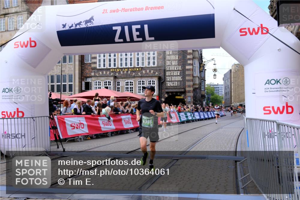 13.09.2026 - 21. swb-Marathon Bremen Tim E. http://msf.ph/oto/10364061 13.09.2026 13:01:48 Ziel 4118, 5369, 5996, 13063, 13168 meine-sportfotos.de
