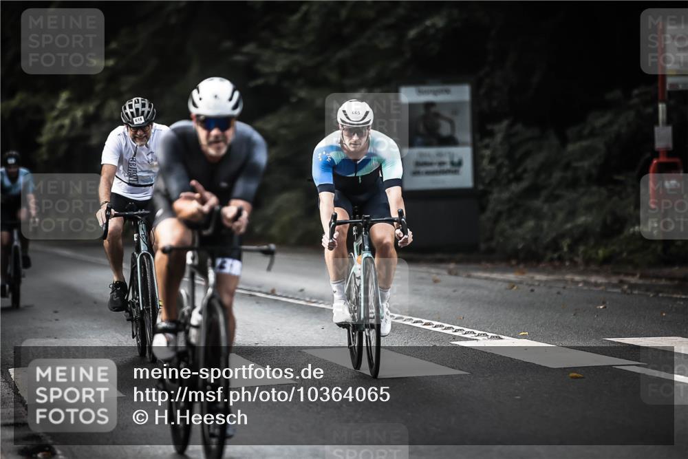 13.09.2026 - Stadtparktriathlon H.Heesch http://msf.ph/oto/10364065 13.09.2026 11:20:56 Radfahren 618, 621, 630, 635, 665, 668, 686, 745, 806 meine-sportfotos.de