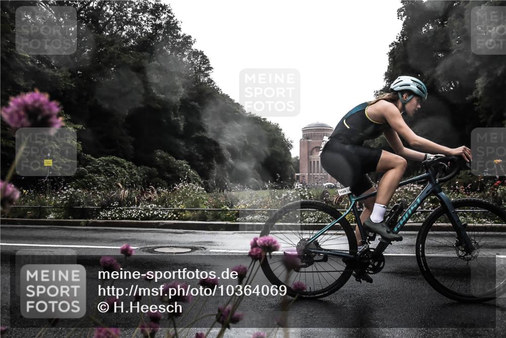 13.09.2026 - Stadtparktriathlon H.Heesch http://msf.ph/oto/10364069 13.09.2026 12:33:40 Radfahren 1129 meine-sportfotos.de