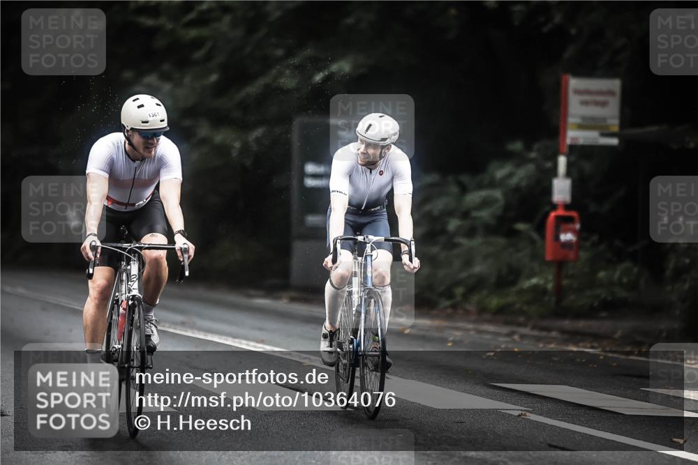13.09.2026 - Stadtparktriathlon H.Heesch http://msf.ph/oto/10364076 13.09.2026 13:12:16 Radfahren 1195, 1374, 1409, 1431 meine-sportfotos.de