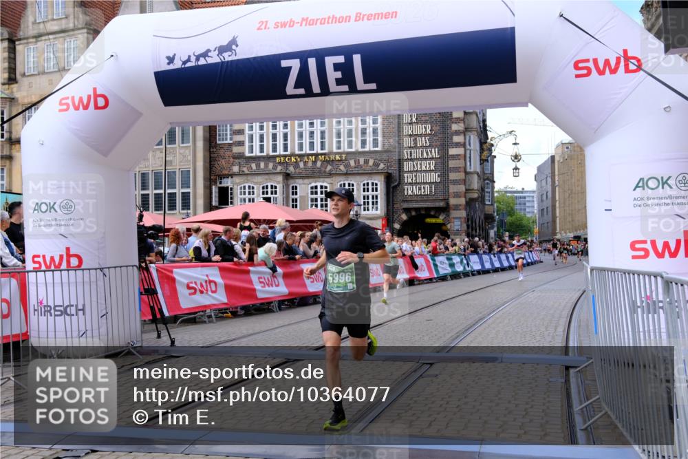 13.09.2026 - 21. swb-Marathon Bremen Tim E. http://msf.ph/oto/10364077 13.09.2026 13:01:48 Ziel 4118, 5369, 5996, 13063, 13168 meine-sportfotos.de
