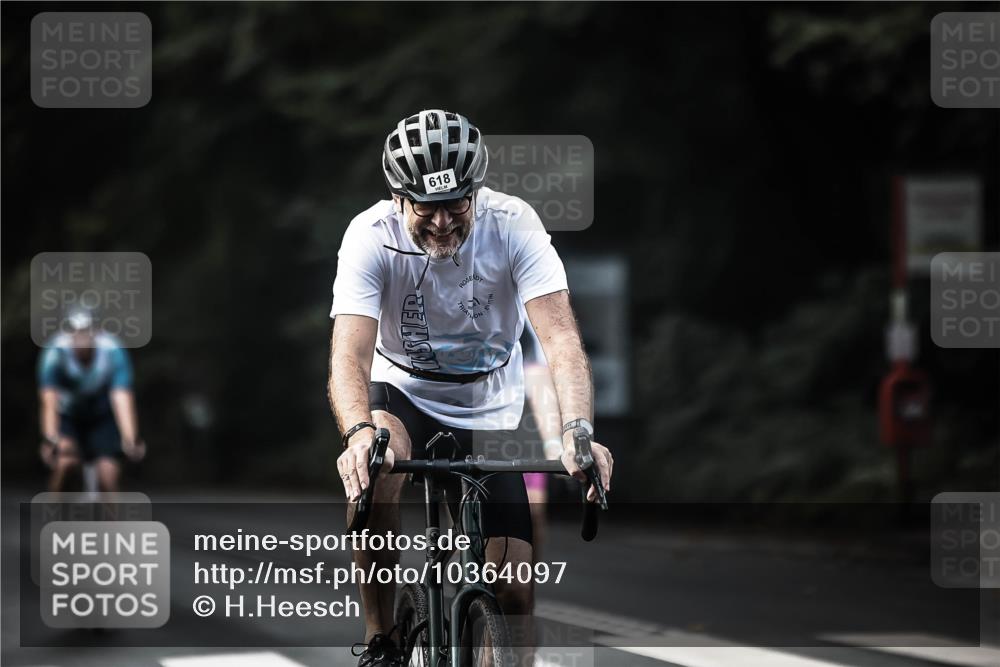 13.09.2026 - Stadtparktriathlon H.Heesch http://msf.ph/oto/10364097 13.09.2026 11:20:58 Radfahren 618, 621, 635, 665, 686, 745, 806 meine-sportfotos.de