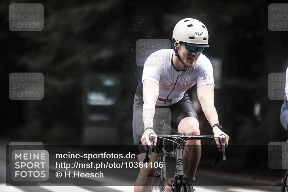 13.09.2026 - Stadtparktriathlon H.Heesch http://msf.ph/oto/10364106 13.09.2026 13:12:17 Radfahren 1195, 1409, 1431 meine-sportfotos.de