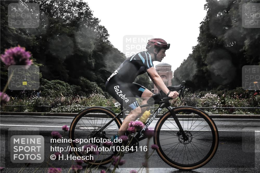 13.09.2026 - Stadtparktriathlon H.Heesch http://msf.ph/oto/10364116 13.09.2026 12:33:53 Radfahren 1086, 1093 meine-sportfotos.de
