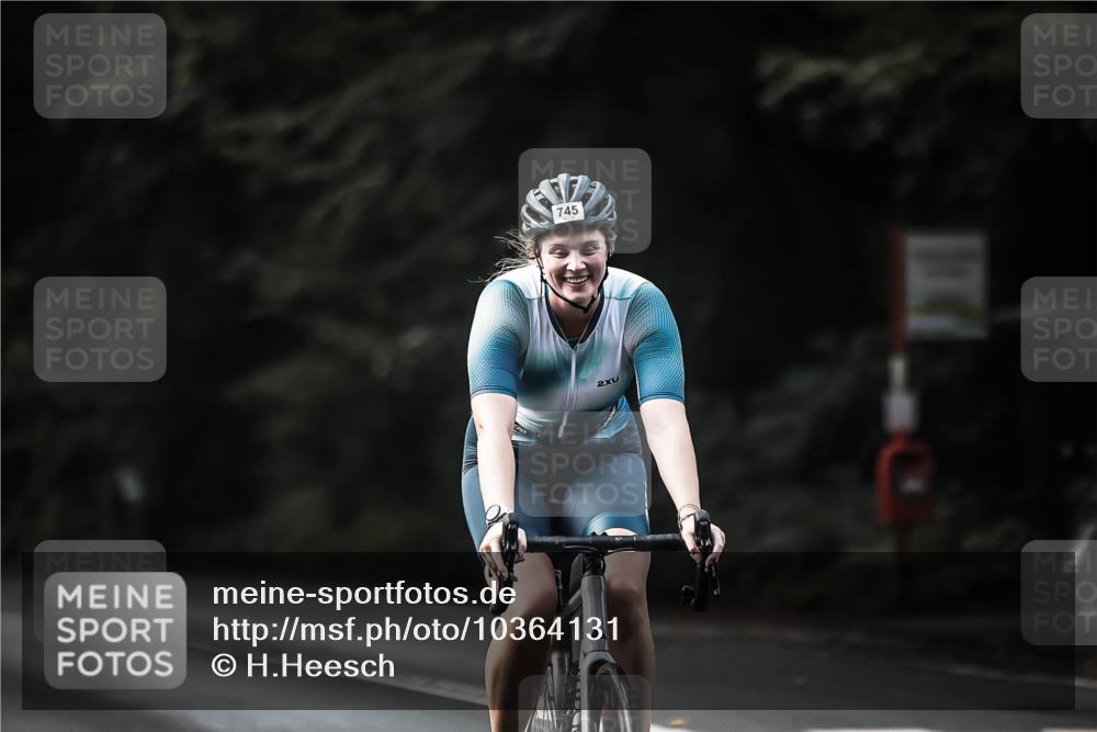 13.09.2026 - Stadtparktriathlon H.Heesch http://msf.ph/oto/10364131 13.09.2026 11:21:00 Radfahren 618, 621, 635, 665, 686, 741, 745, 806 meine-sportfotos.de