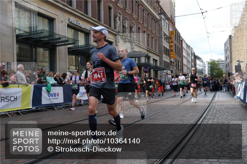13.09.2026 - 21. swb-Marathon Bremen Strokosch-Dieckow http://msf.ph/oto/10364140 13.09.2026 13:37:06 Ziel 270, 391, 448, 869, 1180, 3323, 3333, 3627, 3804, 3823, 4155, 4300, 4433, 4628, 5388, 5547, 5577, 5612, 5738, 5791, 6804, 6904, 6911, 6947, 7074, 7571, 8268, 8380, 8439, 8443, 8553, 8674, 8748, 8753, 9441, 9701, 10062, 10106, 13077, 551, 813, 843, 950, 1285, 1641, 1849, 1854, 1991, 2241, 2275, 2531, 2930, 3122, 3541, 3635, 3732, 3787, 3874, 3894, 3909, 3998, 4261, 4410, 4448, 4932, 4947, 5236, 5355, 5547, 5577, 6046, 6056, 6269, 6408, 6431, 6629, 6961, 7006, 7046, 8443 meine-sportfotos.de