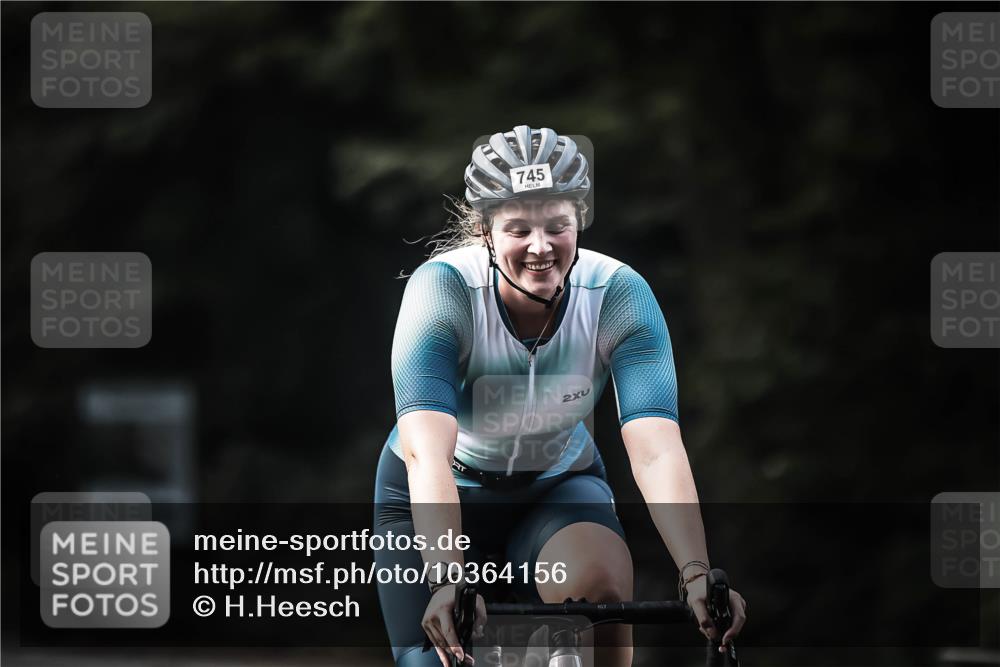 13.09.2026 - Stadtparktriathlon H.Heesch http://msf.ph/oto/10364156 13.09.2026 11:21:01 Radfahren 618, 621, 665, 686, 741, 745, 806 meine-sportfotos.de