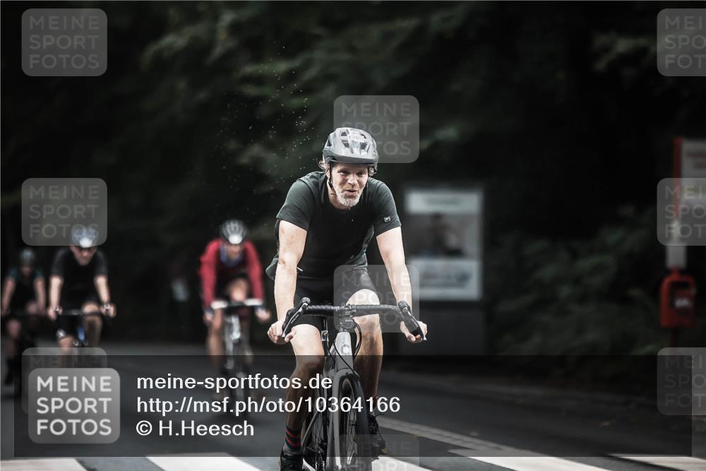 13.09.2026 - Stadtparktriathlon H.Heesch http://msf.ph/oto/10364166 13.09.2026 13:12:27 Radfahren 1205, 1241, 1257, 1271, 1413 meine-sportfotos.de