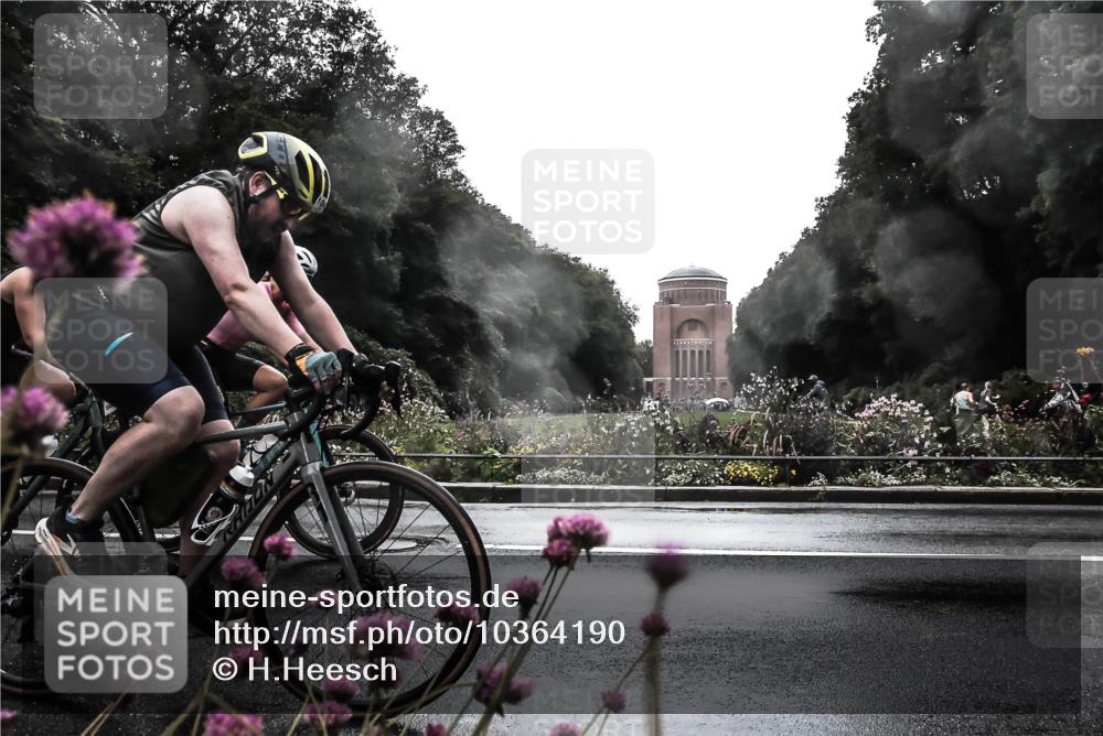 13.09.2026 - Stadtparktriathlon H.Heesch http://msf.ph/oto/10364190 13.09.2026 12:34:17 Radfahren 1029, 1043, 1096, 1104, 1141, 1145, 1170, 1187 meine-sportfotos.de