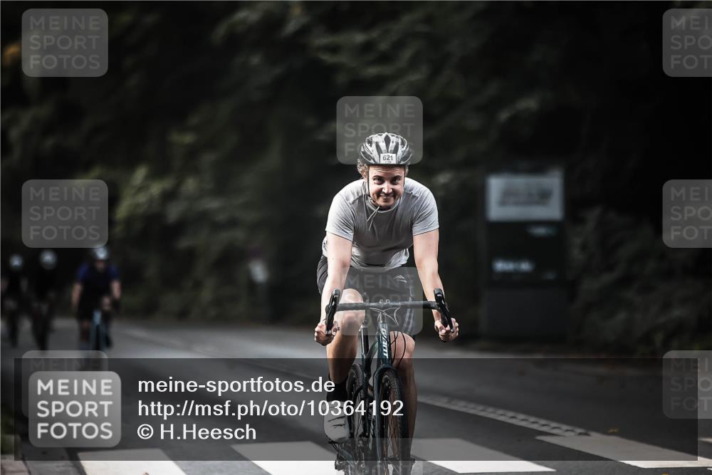 13.09.2026 - Stadtparktriathlon H.Heesch http://msf.ph/oto/10364192 13.09.2026 11:21:02 Radfahren 618, 621, 665, 686, 741, 745, 806 meine-sportfotos.de