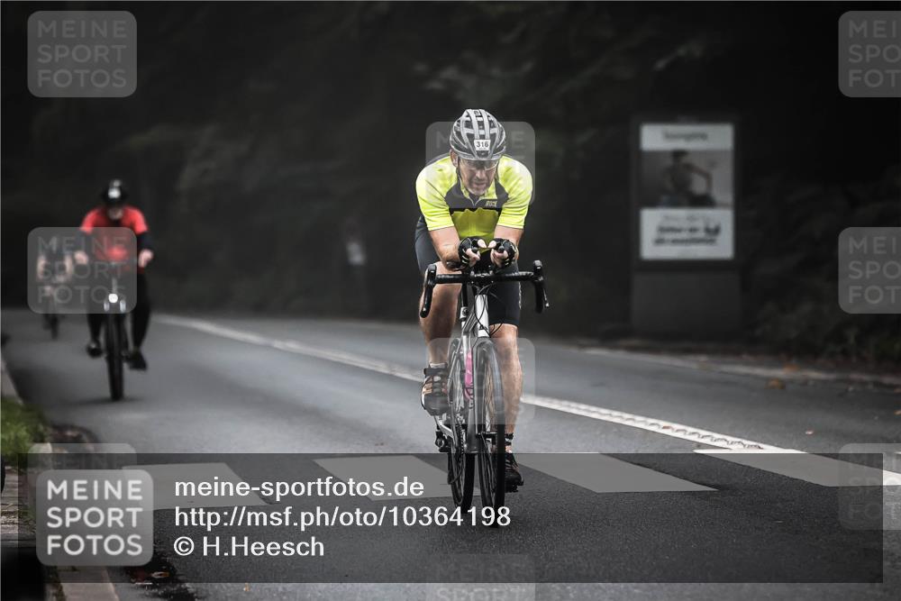 13.09.2026 - Stadtparktriathlon H.Heesch http://msf.ph/oto/10364198 13.09.2026 10:10:09 Radfahren 233, 261, 277, 316 meine-sportfotos.de