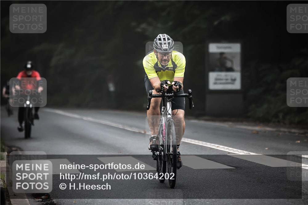 13.09.2026 - Stadtparktriathlon H.Heesch http://msf.ph/oto/10364202 13.09.2026 10:10:09 Radfahren 233, 261, 277, 316 meine-sportfotos.de