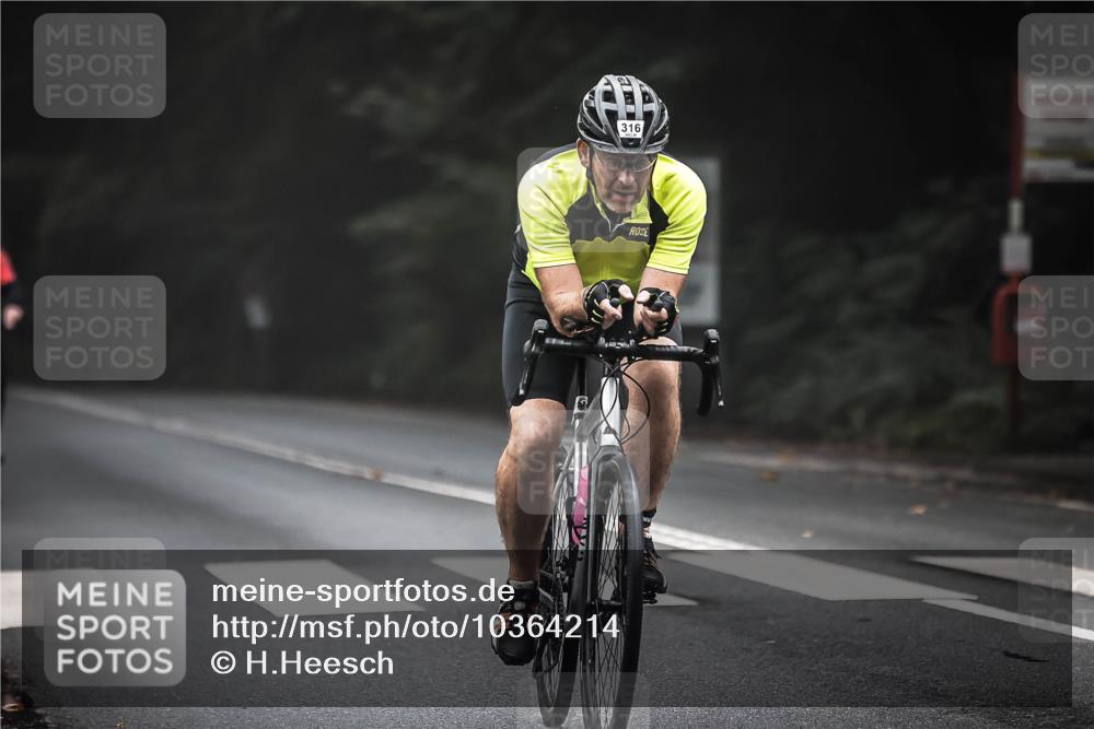 13.09.2026 - Stadtparktriathlon H.Heesch http://msf.ph/oto/10364214 13.09.2026 10:10:09 Radfahren 233, 261, 277, 316 meine-sportfotos.de
