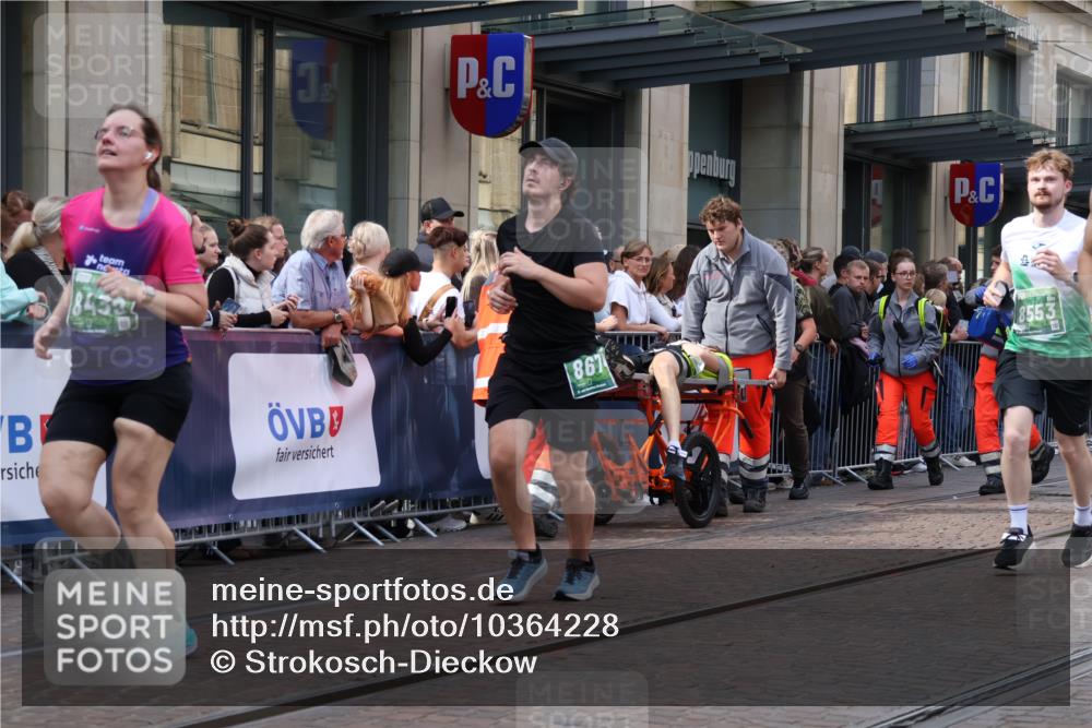 13.09.2026 - 21. swb-Marathon Bremen Strokosch-Dieckow http://msf.ph/oto/10364228 13.09.2026 13:37:09 Ziel 270, 391, 448, 869, 1180, 3323, 3333, 3627, 3804, 3823, 4155, 4300, 4433, 4628, 5388, 5612, 5738, 5791, 6032, 6804, 6904, 6911, 6947, 7003, 7074, 7571, 8380, 8439, 8553, 8674, 8748, 8753, 9441, 9701, 10062, 10106, 551, 843, 950, 1285, 1641, 1849, 1854, 1991, 2241, 2275, 2531, 2930, 3122, 3333, 3541, 3732, 3787, 3874, 3894, 3909, 3998, 4261, 4410, 4448, 4932, 4947, 5236, 5355, 5547, 5577, 6046, 6056, 6269, 6408, 6431, 6629, 6961, 7006, 7046, 8268, 8443, 9701 meine-sportfotos.de