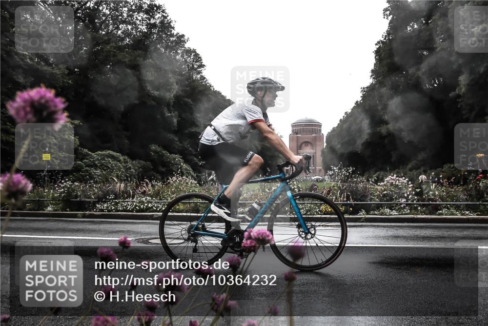 13.09.2026 - Stadtparktriathlon H.Heesch http://msf.ph/oto/10364232 13.09.2026 12:34:21 Radfahren 1029, 1104, 1170, 1187 meine-sportfotos.de