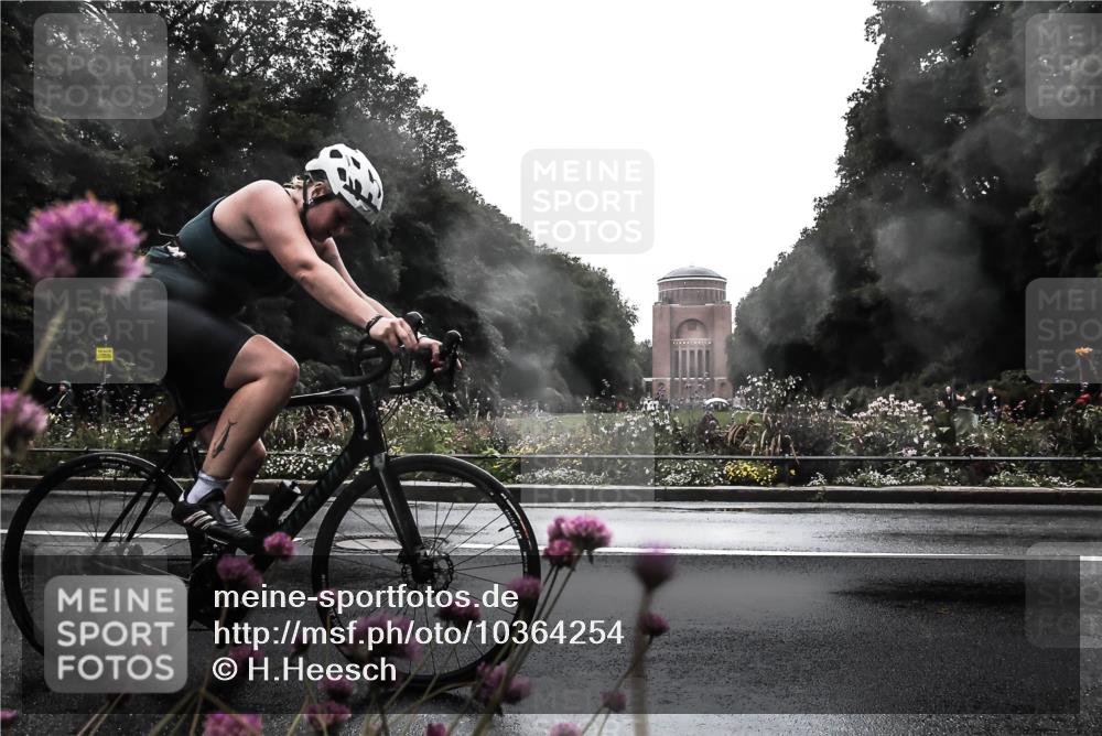 13.09.2026 - Stadtparktriathlon H.Heesch http://msf.ph/oto/10364254 13.09.2026 12:34:35 Radfahren 1027, 1144, 1159, 1167, 1224 meine-sportfotos.de