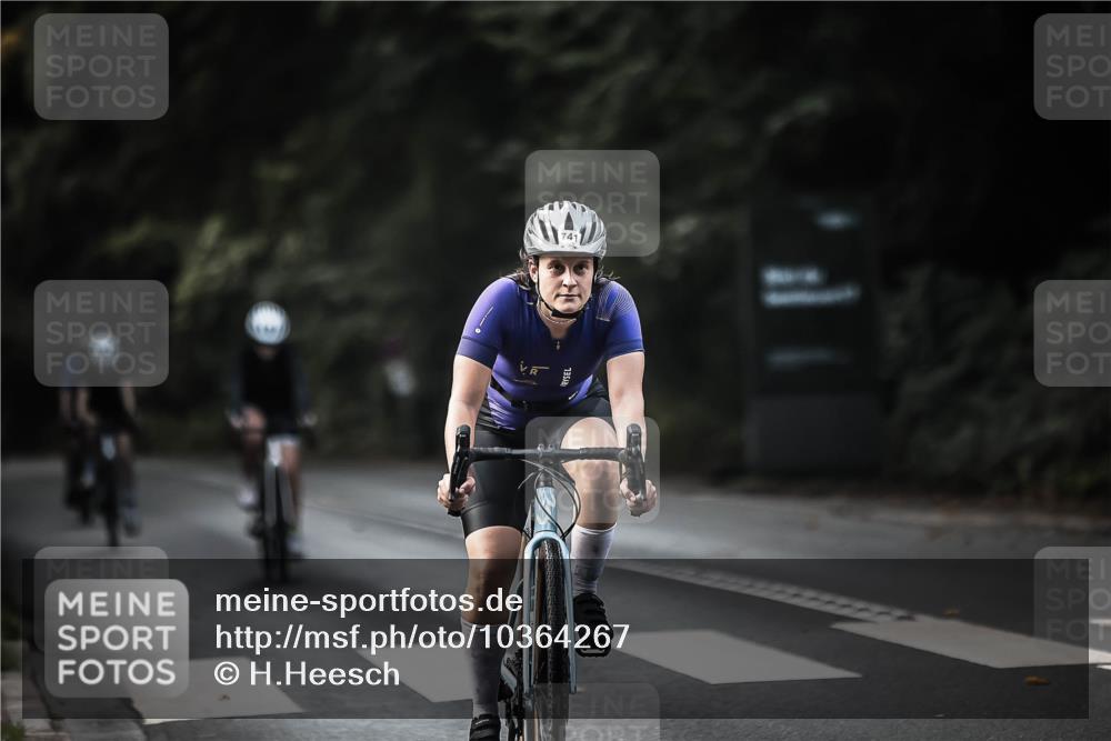 13.09.2026 - Stadtparktriathlon H.Heesch http://msf.ph/oto/10364267 13.09.2026 11:21:06 Radfahren 621, 696, 741, 745, 776, 781 meine-sportfotos.de