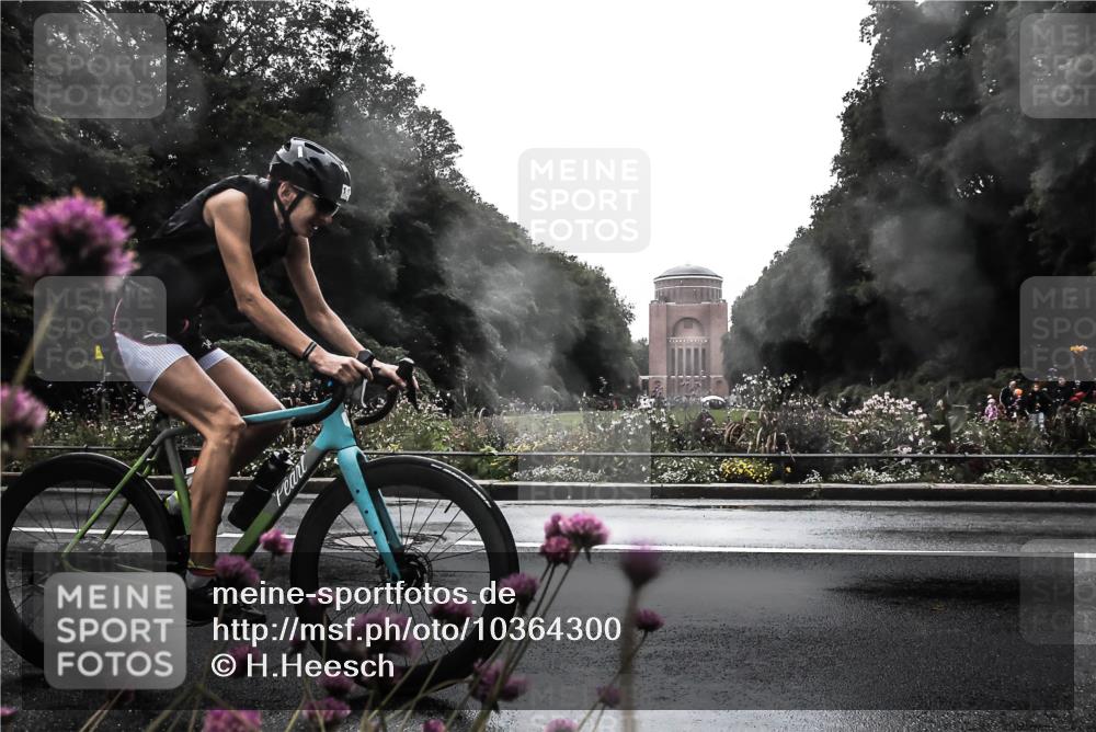13.09.2026 - Stadtparktriathlon H.Heesch http://msf.ph/oto/10364300 13.09.2026 12:34:42 Radfahren 1027, 1073, 1106 meine-sportfotos.de