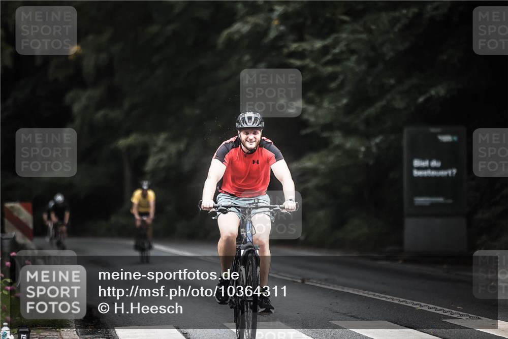 13.09.2026 - Stadtparktriathlon H.Heesch http://msf.ph/oto/10364311 13.09.2026 13:12:32 Radfahren 1205, 1241, 1257, 1271, 1333, 1413 meine-sportfotos.de