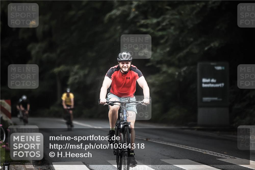 13.09.2026 - Stadtparktriathlon H.Heesch http://msf.ph/oto/10364318 13.09.2026 13:12:32 Radfahren 1205, 1241, 1257, 1271, 1333, 1413 meine-sportfotos.de