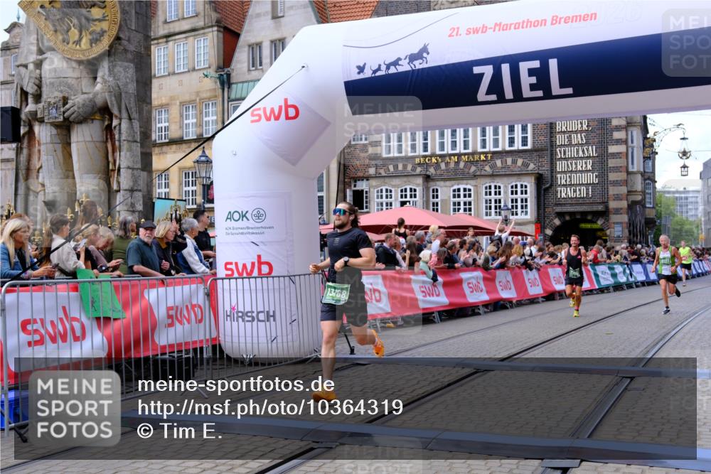 13.09.2026 - 21. swb-Marathon Bremen Tim E. http://msf.ph/oto/10364319 13.09.2026 13:02:00 Ziel 1614, 4696, 5369, 7950, 9137, 13063, 13168 meine-sportfotos.de