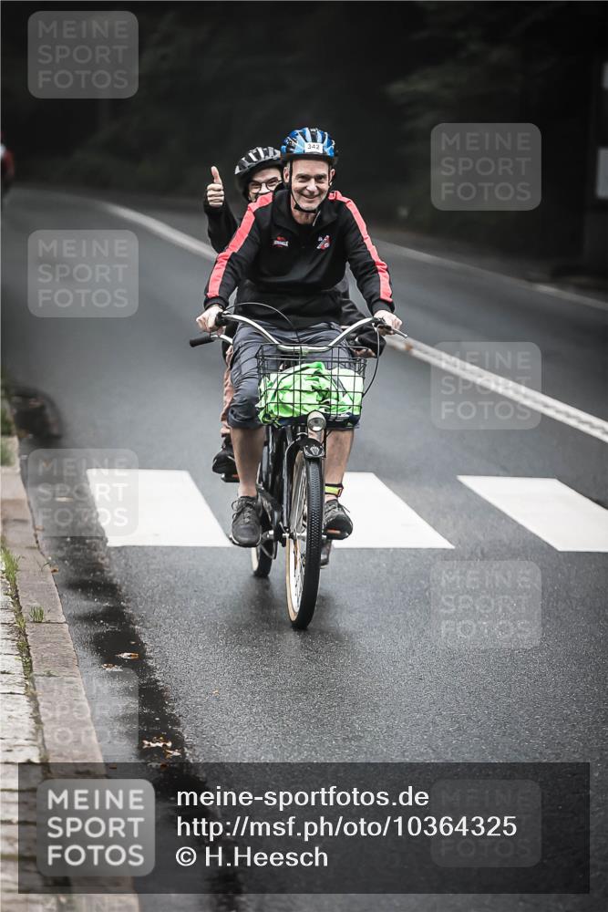 13.09.2026 - Stadtparktriathlon H.Heesch http://msf.ph/oto/10364325 13.09.2026 10:10:37 Radfahren 210, 309, 342 meine-sportfotos.de