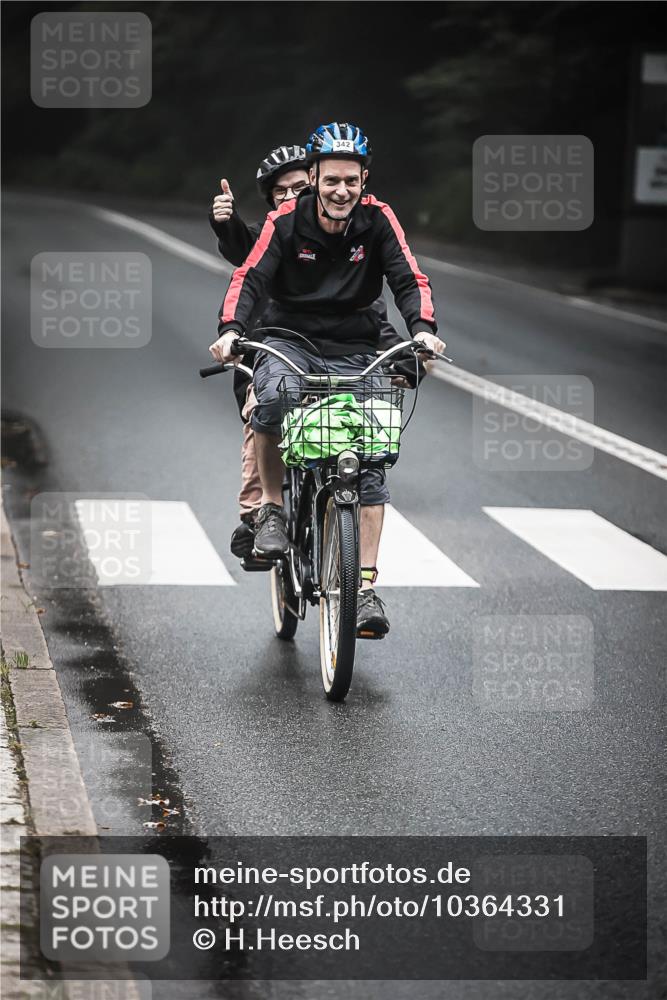 13.09.2026 - Stadtparktriathlon H.Heesch http://msf.ph/oto/10364331 13.09.2026 10:10:37 Radfahren 210, 309, 342 meine-sportfotos.de