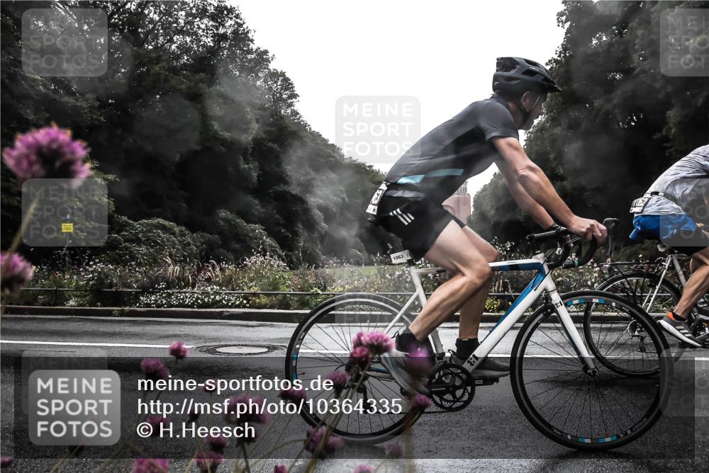 13.09.2026 - Stadtparktriathlon H.Heesch http://msf.ph/oto/10364335 13.09.2026 12:34:48 Radfahren 978, 1062, 1063, 1177, 1234 meine-sportfotos.de