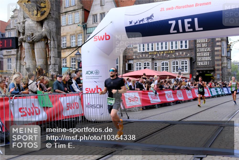 13.09.2026 - 21. swb-Marathon Bremen Tim E. http://msf.ph/oto/10364338 13.09.2026 13:02:00 Ziel 1614, 4696, 5369, 7950, 9137, 13063, 13168 meine-sportfotos.de