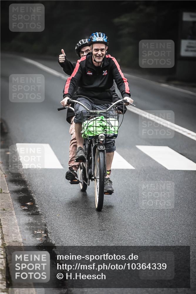 13.09.2026 - Stadtparktriathlon H.Heesch http://msf.ph/oto/10364339 13.09.2026 10:10:37 Radfahren 210, 309, 342 meine-sportfotos.de