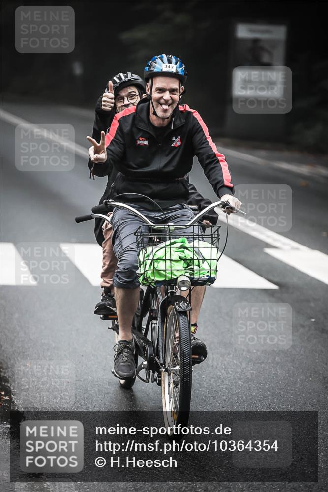 13.09.2026 - Stadtparktriathlon H.Heesch http://msf.ph/oto/10364354 13.09.2026 10:10:37 Radfahren 210, 309, 342 meine-sportfotos.de