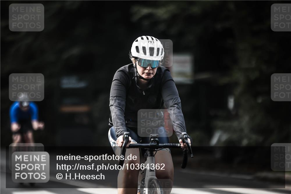 13.09.2026 - Stadtparktriathlon H.Heesch http://msf.ph/oto/10364362 13.09.2026 11:21:09 Radfahren 696, 741, 776, 781 meine-sportfotos.de