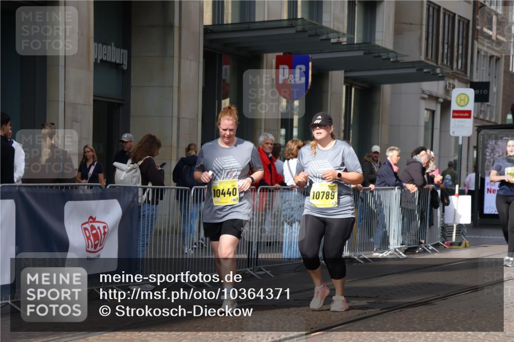 13.09.2026 - 21. swb-Marathon Bremen Strokosch-Dieckow http://msf.ph/oto/10364371 13.09.2026 11:27:05 Ziel 10440, 10627, 10789, 11031, 10573, 11254, 11851, 12377, 12408 meine-sportfotos.de