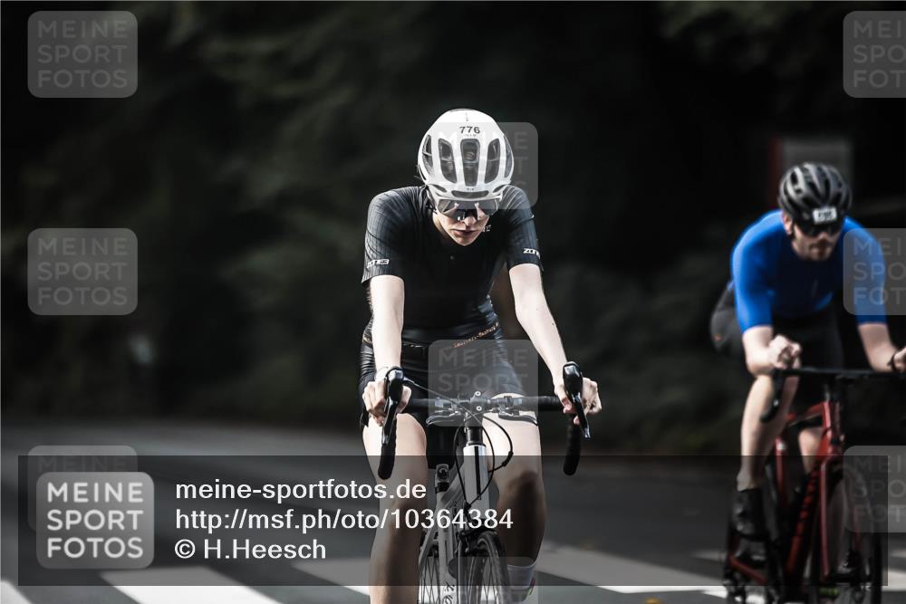 13.09.2026 - Stadtparktriathlon H.Heesch http://msf.ph/oto/10364384 13.09.2026 11:21:10 Radfahren 696, 741, 776, 781 meine-sportfotos.de