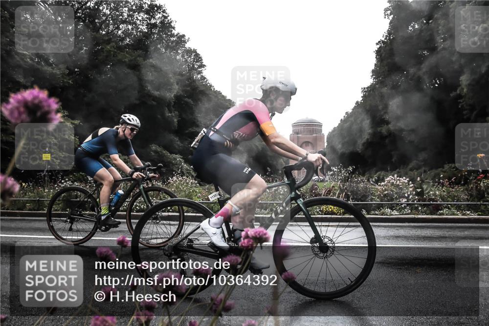 13.09.2026 - Stadtparktriathlon H.Heesch http://msf.ph/oto/10364392 13.09.2026 12:35:17 Radfahren 1047, 1077, 1132 meine-sportfotos.de