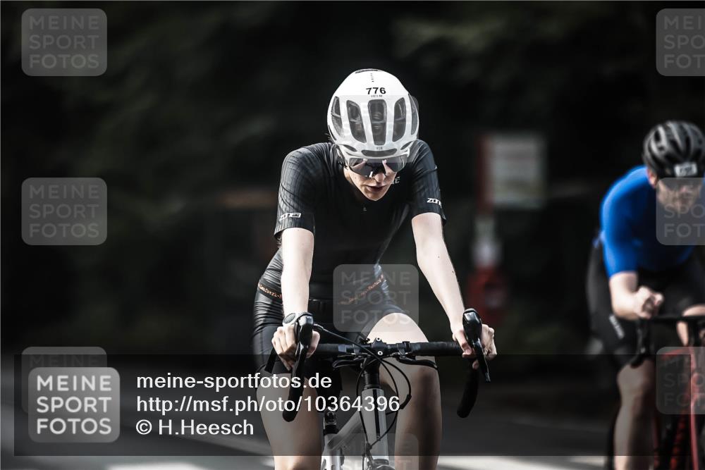13.09.2026 - Stadtparktriathlon H.Heesch http://msf.ph/oto/10364396 13.09.2026 11:21:11 Radfahren 696, 741, 776, 781 meine-sportfotos.de