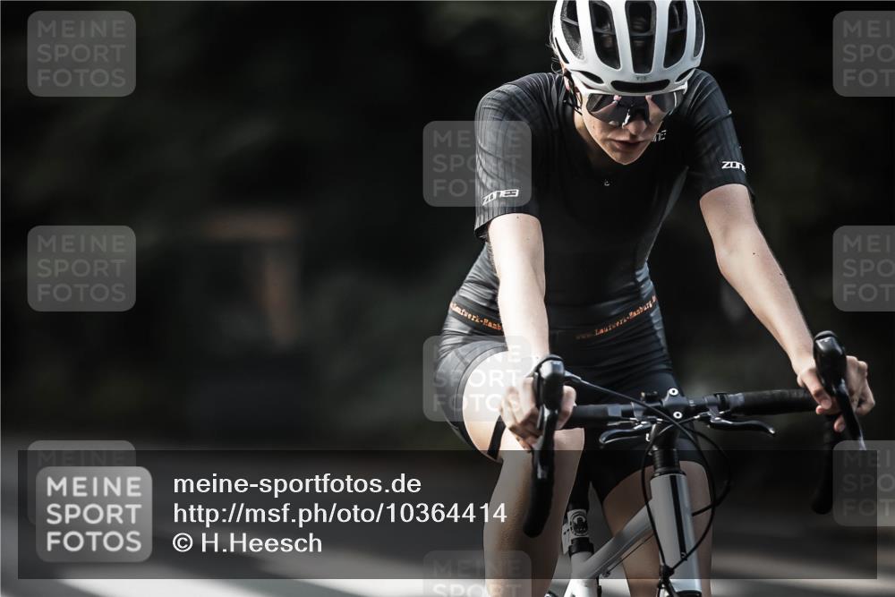 13.09.2026 - Stadtparktriathlon H.Heesch http://msf.ph/oto/10364414 13.09.2026 11:21:11 Radfahren 696, 741, 776, 781 meine-sportfotos.de