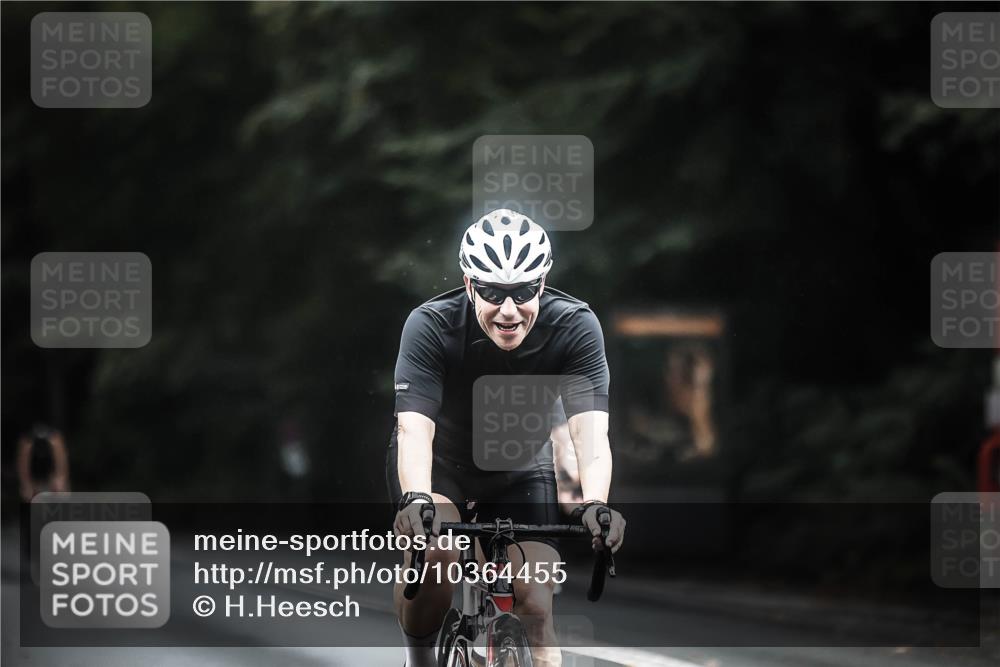 13.09.2026 - Stadtparktriathlon H.Heesch http://msf.ph/oto/10364455 13.09.2026 13:12:41 Radfahren 1218, 1268, 1333, 1346 meine-sportfotos.de