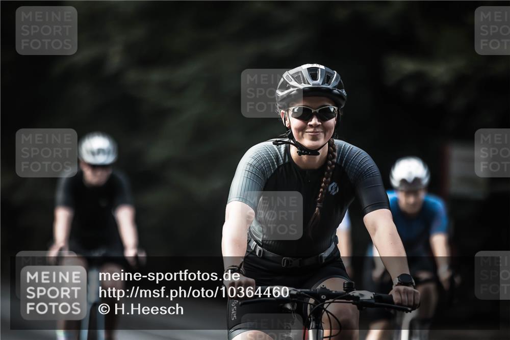 13.09.2026 - Stadtparktriathlon H.Heesch http://msf.ph/oto/10364460 13.09.2026 11:21:19 Radfahren 519, 644, 737, 740, 825, 826, 1800 meine-sportfotos.de