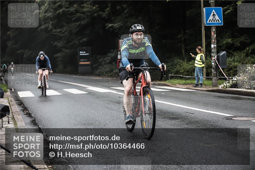 13.09.2026 - Stadtparktriathlon H.Heesch http://msf.ph/oto/10364466 13.09.2026 10:10:56 Radfahren 229, 323 meine-sportfotos.de